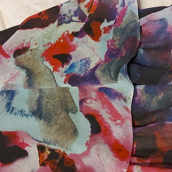 Guess halter dress - Picture 2 of 6